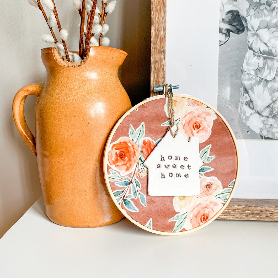 6 Inch Hoop with Sienna Floral Fabric and House Ornament